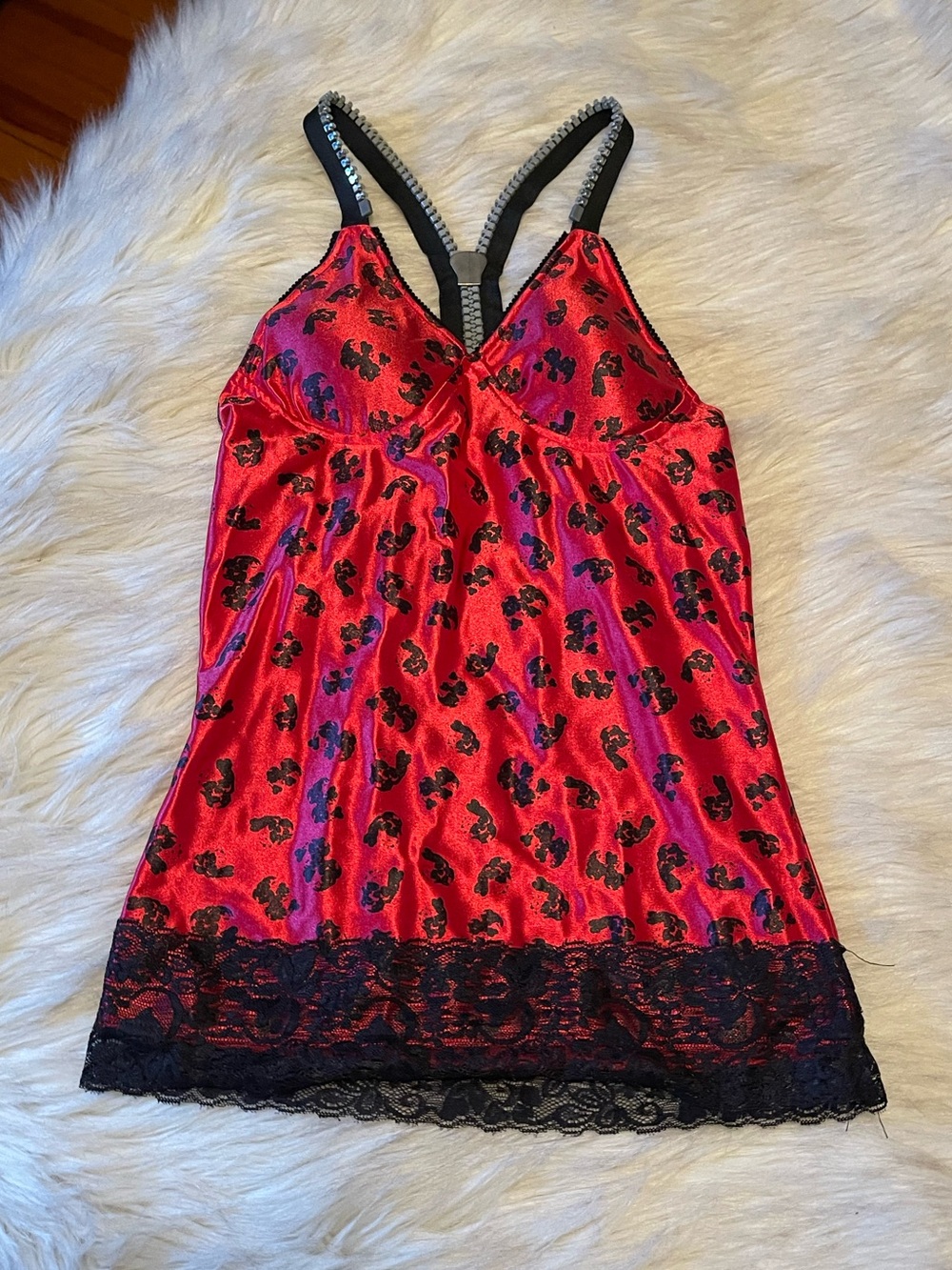 Rare jfashion rokku gyaru brand Tutuha Glavil red black skull tank top